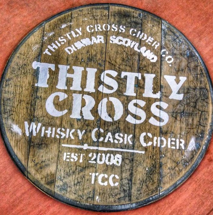 Il fondo di una botte Thistly Cross Whisky Cask Cider